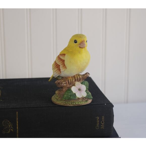 Vintage Andrea Sadek Canary Figurine #6350 Porcelain Made in Japan Collectible - Picture 1 of 5
